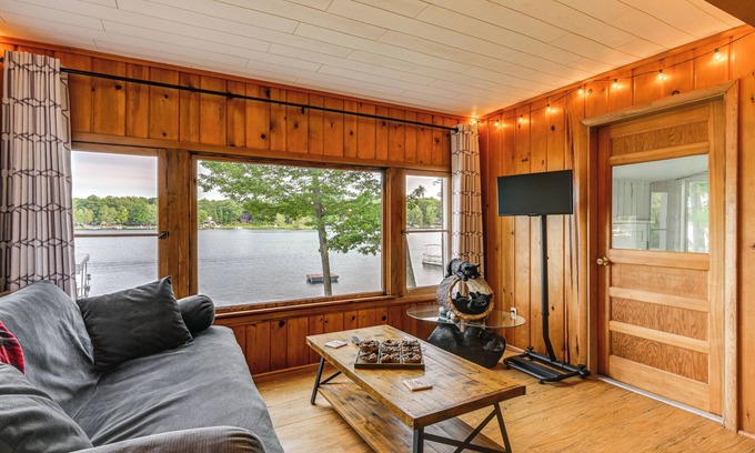 Long Lake Cottage | Hale Rustic Retreat on Long Lake Near Boat Launch!