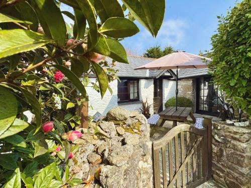 Saint Breward House | Hallagenna Cottages