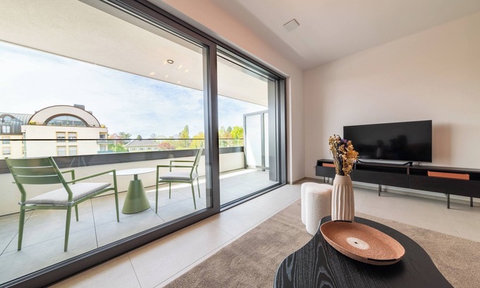 Luxembourg City Apartment | Halternative Residence Renaissance