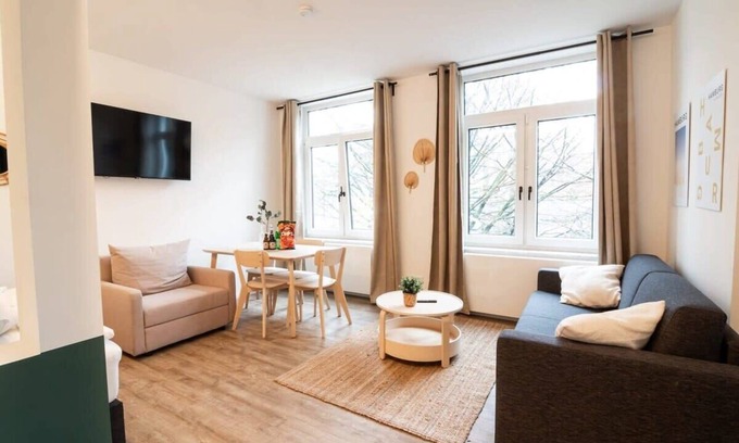 Eimsbuettel Apartment | Hamburg - Cosy Apartment for 5