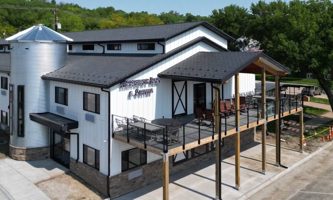 Hamburg Hotel | Hamburg Inn & Suites