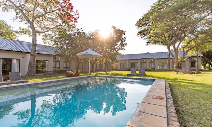 Malelane Bed & Breakfast | Hamiltons Lodge & Restaurant