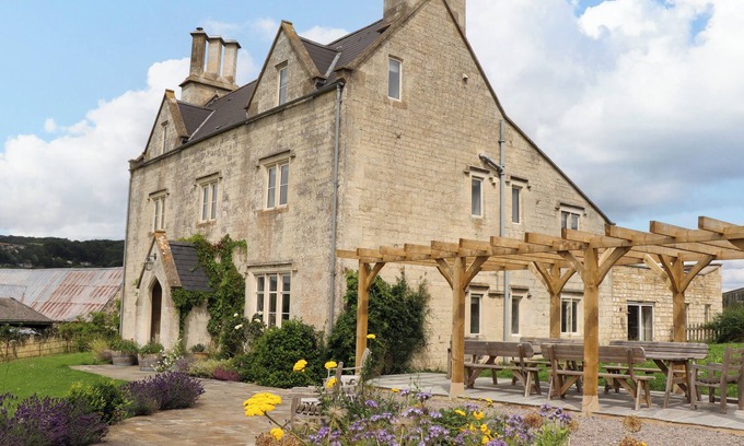 Stroud Cottage | Hammonds Farmhouse