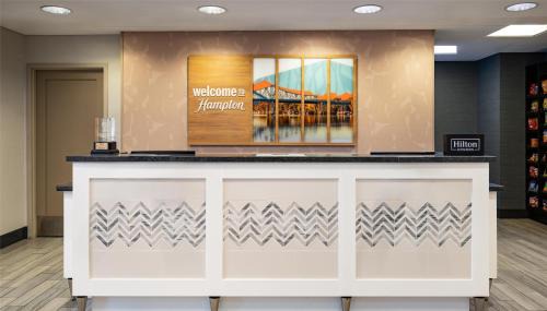 Historic Downtown La Crosse Hotel | Hampton Inn and Suites La Crosse Downtown
