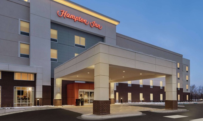 Brooklyn Park Hotel | Hampton Inn Brooklyn Park