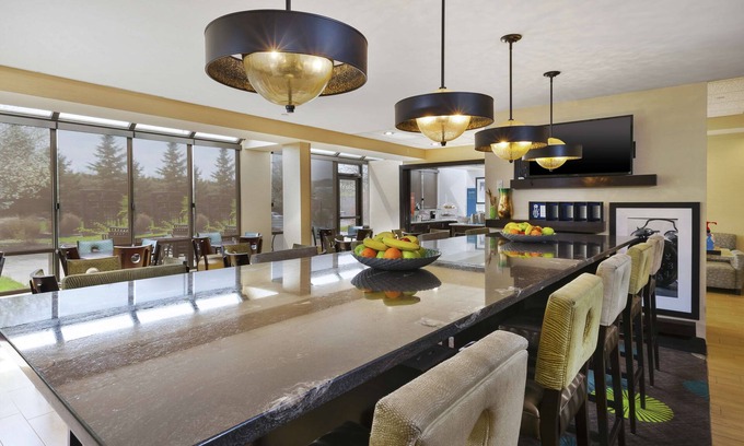 Clinton Hotel | Hampton Inn Clinton