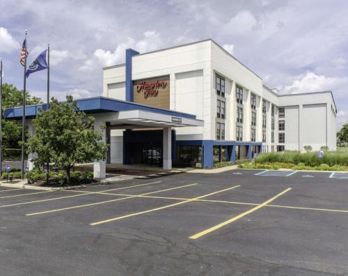 Northville Hotel | Hampton Inn Detroit Northville