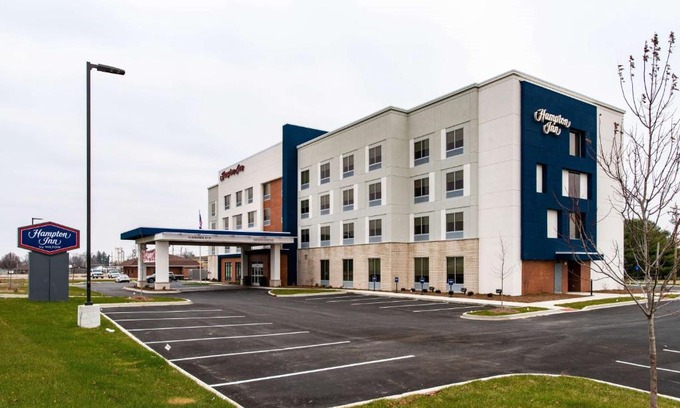 Paris Hotel | Hampton Inn Paris IL, IL