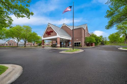 Lincoln Hotel | Hampton Inn South Heritage Park