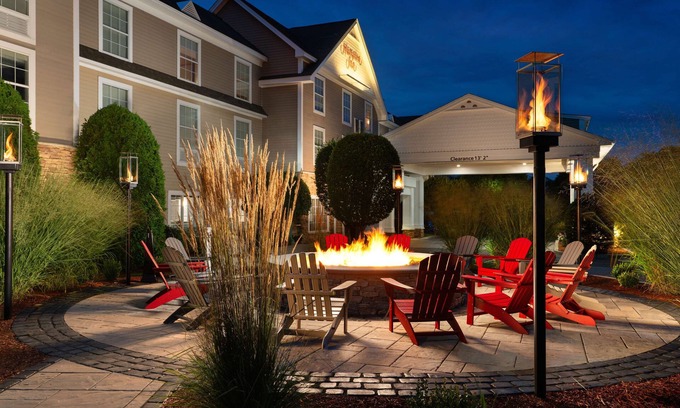 Wakefield-Peacedale Hotel | Hampton Inn South Kingstown - Newport Area