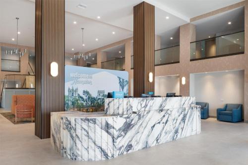Midway District Hotel | Hampton Inn & Suites San Diego Seaworld