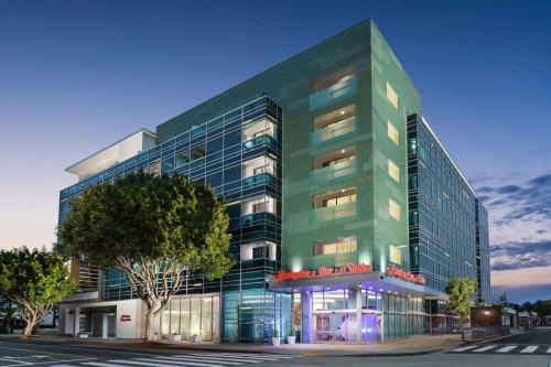 Downtown Hotel | Hampton Inn & Suites Santa Monica