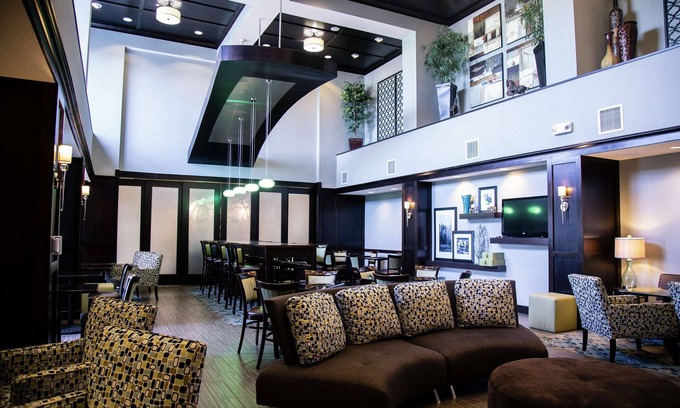 West Middlesex Hotel | Hampton Inn & Suites Sharon
