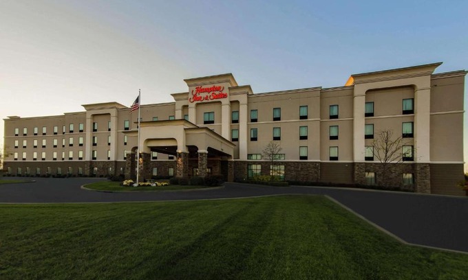 Triadelphia Hotel | Hampton Inn & Suites Wheeling - The Highlands