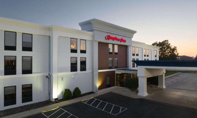 Troy Hotel | Hampton Inn Troy