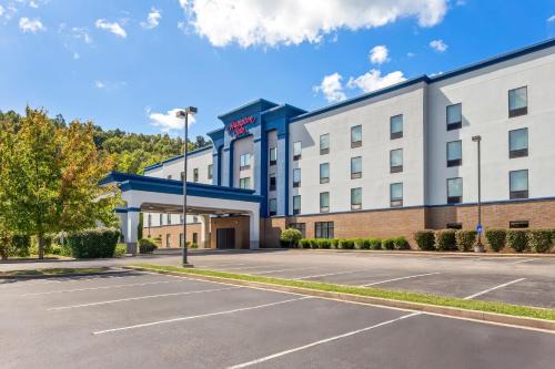 Huntington Hotel | Hampton Inn University Area, Huntington, Wv
