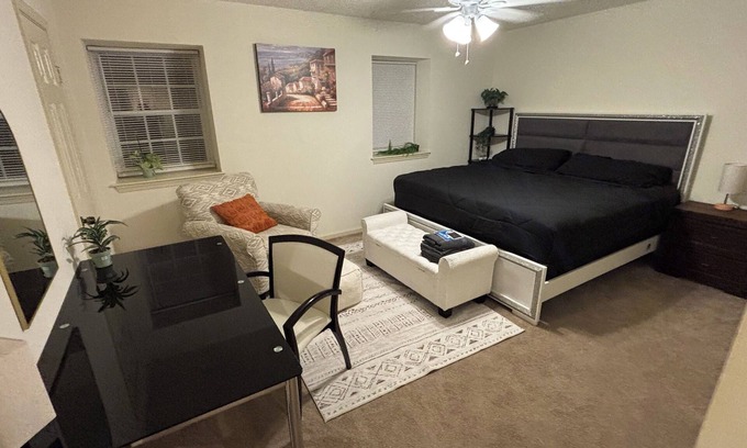 Hampton House | Hampton vacation home near Langley AFB