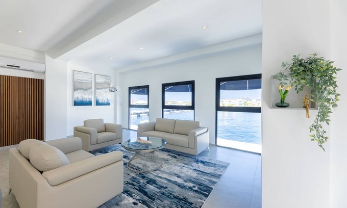 Pietermaai District Apartment | Handelskade's Grand Historical Penthouse: Refined Luxury Living