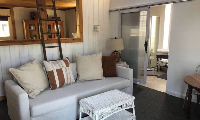 Liberty Cottage | Hannah's Creek Farm Cottage