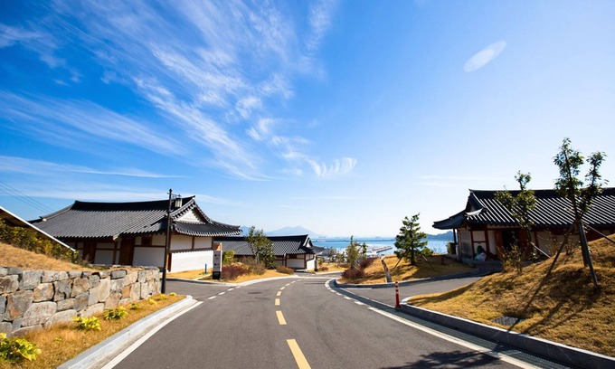 Yeosu Hotel | Hanok Hotel Odongjae
