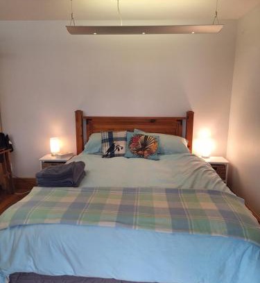 Christchurch House | Hansen Park Guest Cottage