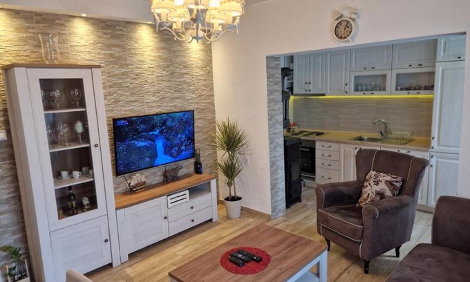 Skaljari Apartment | Happy Star Apartments