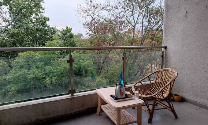 Viman Nagar Hotel | Happy Stay Service Apartment