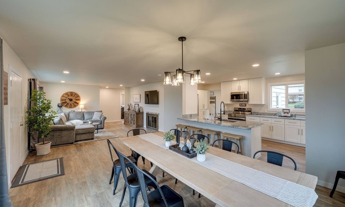 Oak Harbor House | Harbor Home Base