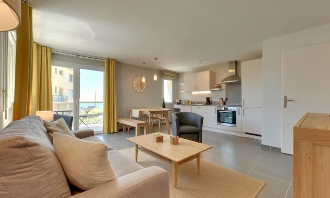 Hardelot-Plage Apartment | Hardelot-Plage, apartment in a luxury seafront villa 2/4 p.