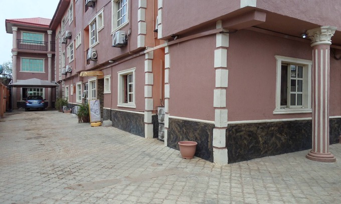 Ikotun Hotel | HardRock Hotel and suites
