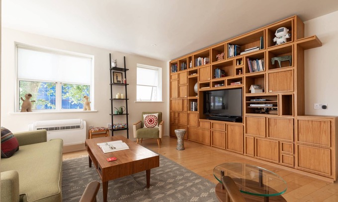 Finsbury Apartment | Hardwick Street III by onefinestay
