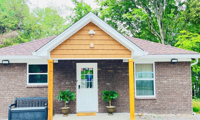Deputy House | Hardy lake house. Ideal for relax fishing and spending quality time on lake.