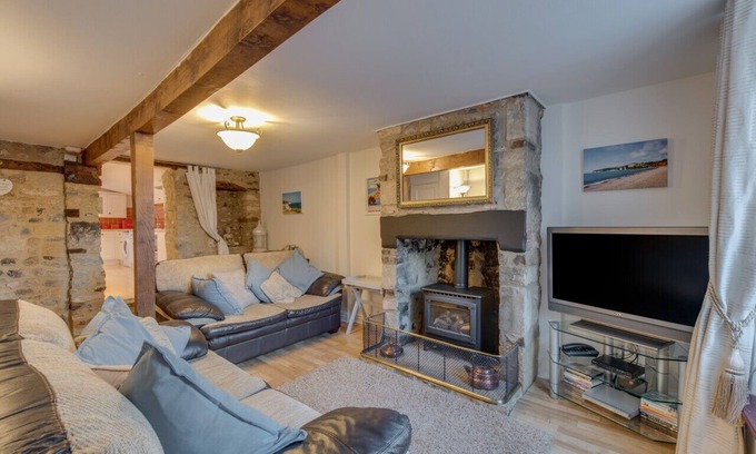 Seaton House | Harmony Cottage - Two Bedroom House, Sleeps 3