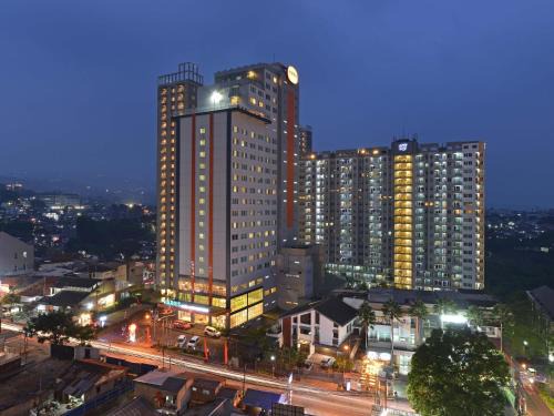 Sukajadi Hotel | HARRIS Hotel & Conventions Ciumbuleuit Bandung