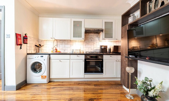 Marlborough Apartment | Harrow Short Term Rental