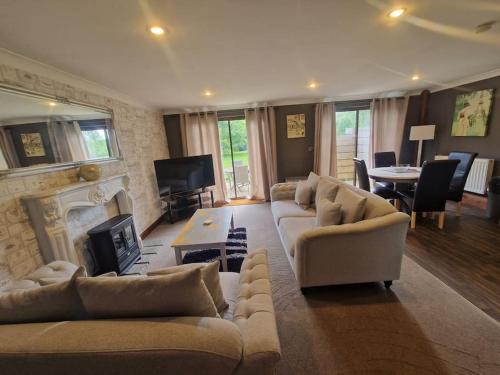 Storwood Villa | Harvest 8 Lodge, Yellowtop Country Park