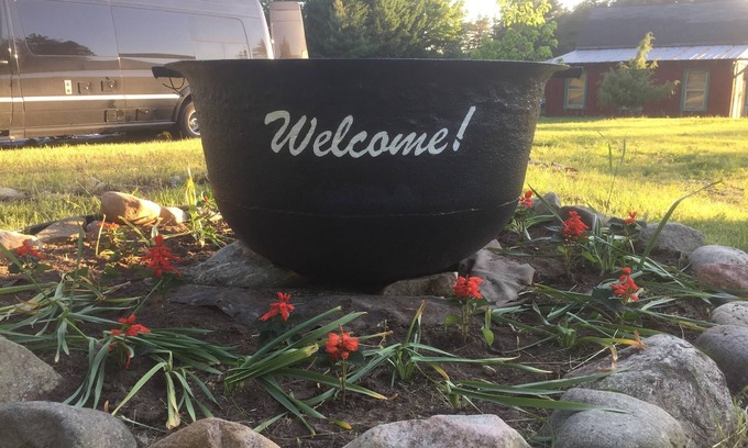 Le Roy Bed & Breakfast | Harvest Village: "A Cool Farm with Warm Hospitality"