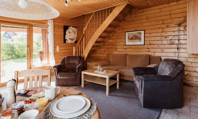 Rotacker House | Has-07 Holzblockhaus, 4 Pers., 65qm - Naturerlebnisdorf Blauvogel