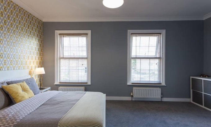 Luton House | Hastings House - Luton Accommodation
