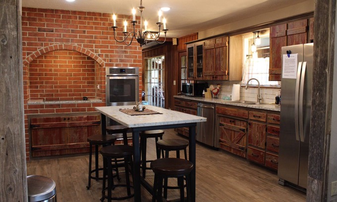 Ponca City House | HaT Ranch Lodge. Perfect for a large group or multiple families. NO CLEANING FEE