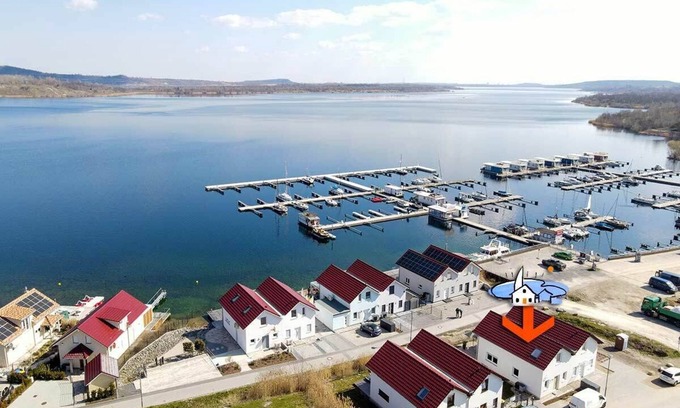 Mucheln House | Haus am See - mit Balkon und Terrasse & Seeblick