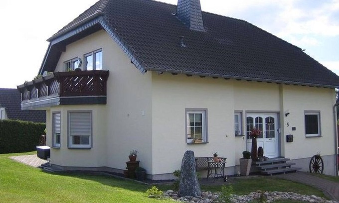 Meiserich Apartment | Haus André - beautiful bright 4* vacation apartment for 4 persons