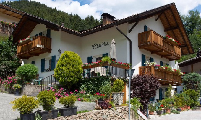 Nova Levante Bed & Breakfast | Haus Claudia B&B