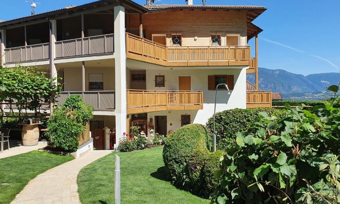 Andriano Apartment | Haus Hofer ***