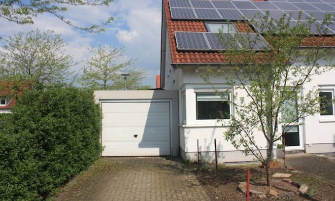 Widdersdorf House | Haus mit Terrasse & Garten - Golfplatznähe