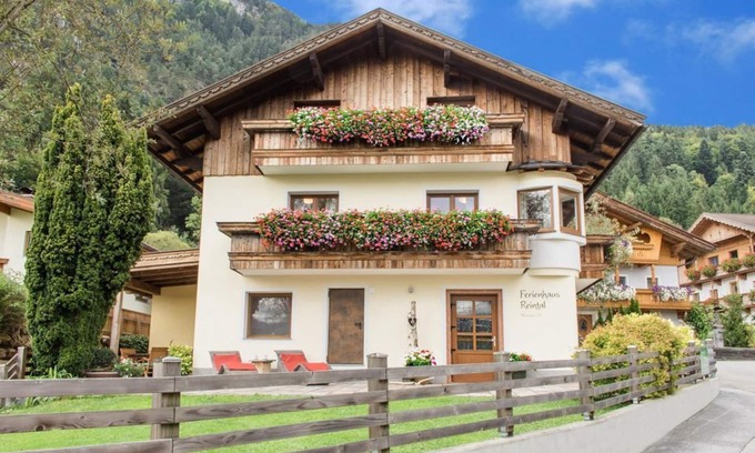 Kramsach House | Haus Reintal - Holiday home Reintal