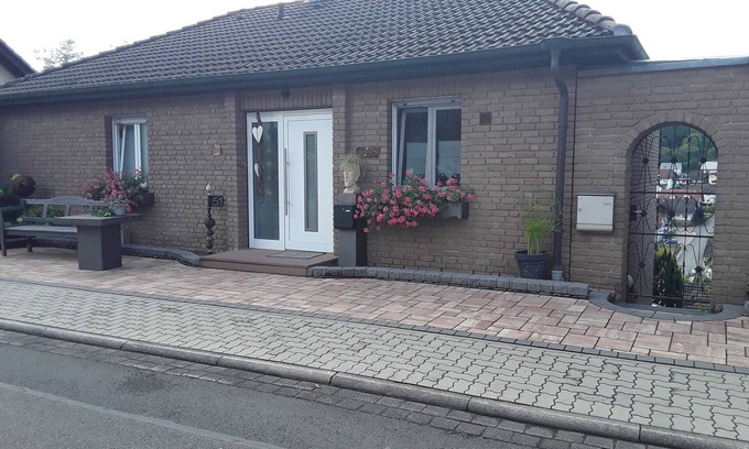 Momlingen Apartment | Haus Sonnenblick, Deutschland