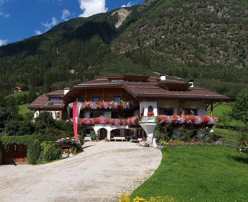 Molini di Tures Hotel | Haus Tirol