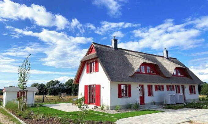 Stove House | Haus zwischen Mühle und Meer