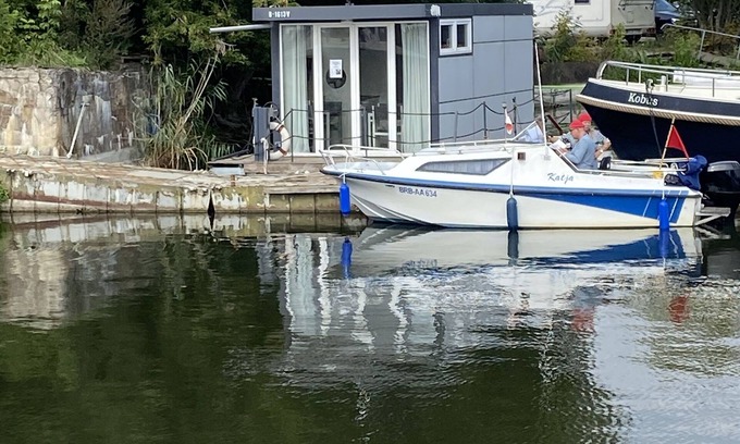 Otterndorf Boat Rental | Hausboot-führerscheinfrei